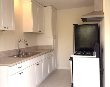 5335 El Monte Avenue - Photo Thumbnail 3