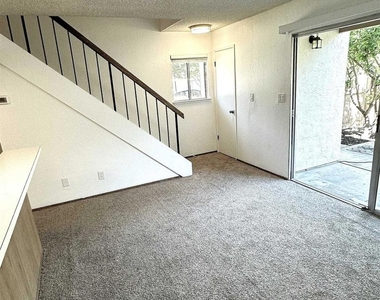 1970 Pomar Way - Photo Thumbnail 4