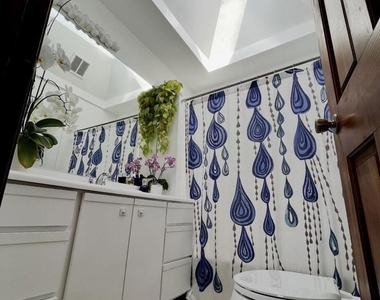 1001 Ordway - Photo Thumbnail 9