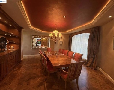 3511 Country Club Pl - Photo Thumbnail 10
