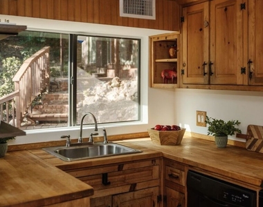 517 Canon View Trail - Photo Thumbnail 8