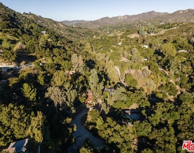 517 Canon View Trail - Photo Thumbnail 33