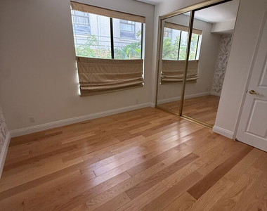 1238 S Holt Avenue - Photo Thumbnail 18