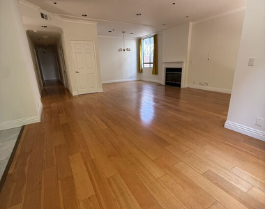 1238 S Holt Avenue - Photo Thumbnail 22