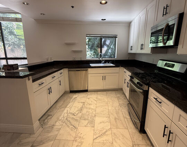 1238 S Holt Avenue - Photo Thumbnail 10