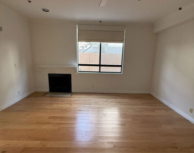 1238 S Holt Avenue - Photo Thumbnail 13