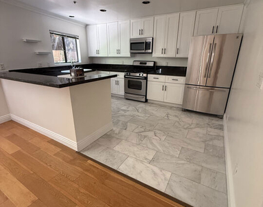 1238 S Holt Avenue - Photo Thumbnail 16