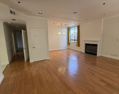 1238 S Holt Avenue - Photo Thumbnail 1