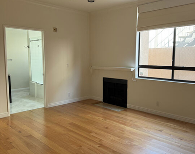1238 S Holt Avenue - Photo Thumbnail 3