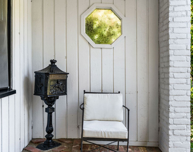1501 Kelton Avenue - Photo Thumbnail 17