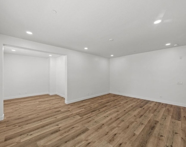 15769 Agave Avenue - Photo Thumbnail 19