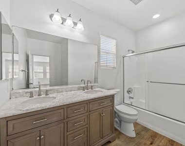 15769 Agave Avenue - Photo Thumbnail 26