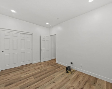 15769 Agave Avenue - Photo Thumbnail 28