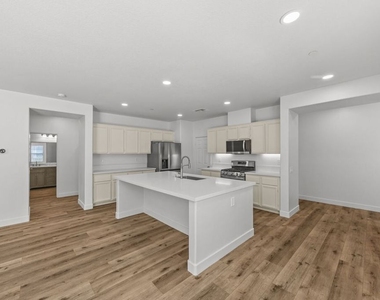 15769 Agave Avenue - Photo Thumbnail 6