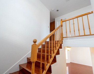 12023 Stone Gate Way - Photo Thumbnail 42