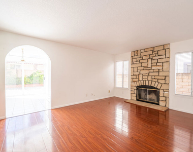 12023 Stone Gate Way - Photo Thumbnail 31