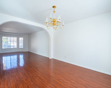 12023 Stone Gate Way - Photo Thumbnail 19