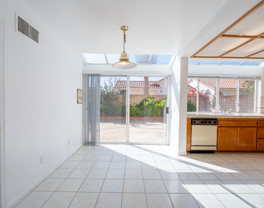 12023 Stone Gate Way - Photo Thumbnail 22