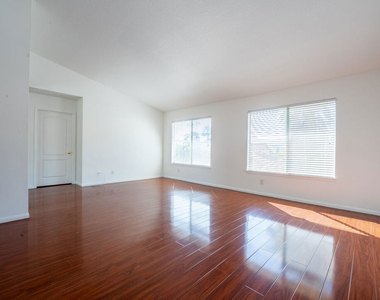 12023 Stone Gate Way - Photo Thumbnail 44
