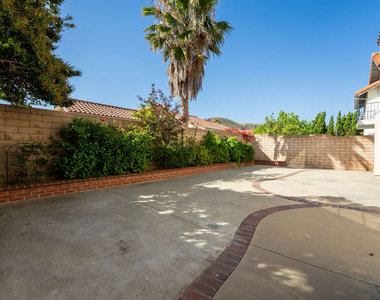 12023 Stone Gate Way - Photo Thumbnail 61
