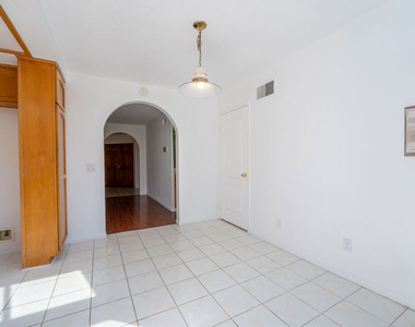 12023 Stone Gate Way - Photo Thumbnail 24