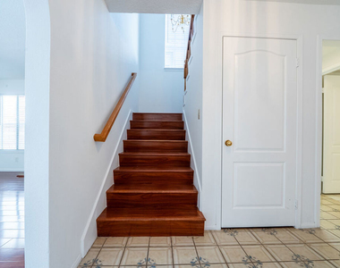 12023 Stone Gate Way - Photo Thumbnail 41