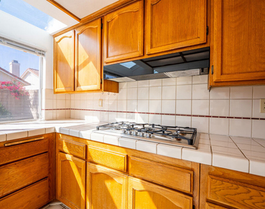 12023 Stone Gate Way - Photo Thumbnail 26