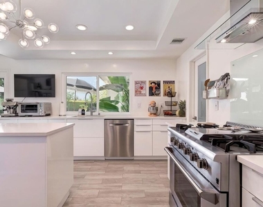 3063 Deep Canyon Drive - Photo Thumbnail 8
