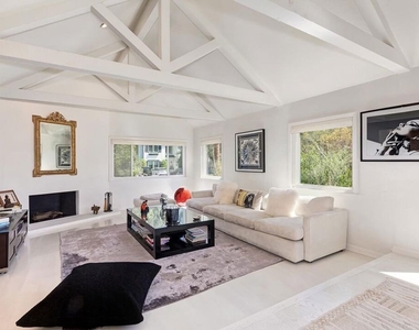 3063 Deep Canyon Drive - Photo Thumbnail 5