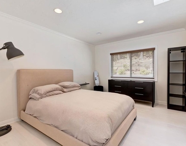 3063 Deep Canyon Drive - Photo Thumbnail 19