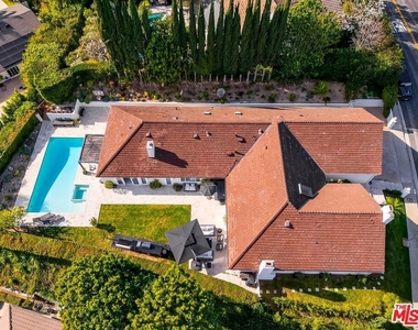 3063 Deep Canyon Drive - Photo Thumbnail 24