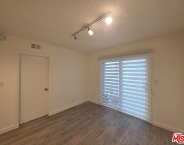 1711 Malcolm Avenue - Photo Thumbnail 36