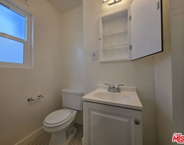 1711 Malcolm Avenue - Photo Thumbnail 16