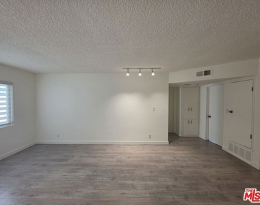 1711 Malcolm Avenue - Photo Thumbnail 32