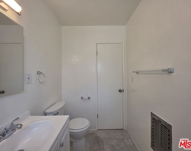 1711 Malcolm Avenue - Photo Thumbnail 22