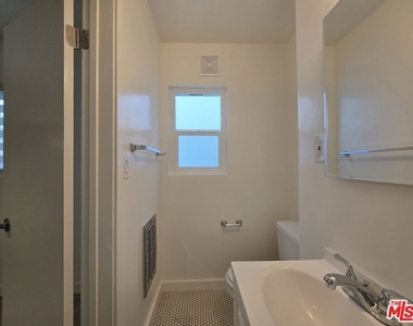 1711 Malcolm Avenue - Photo Thumbnail 17