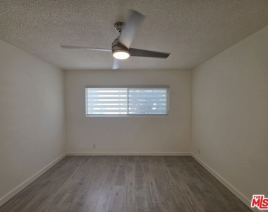 1711 Malcolm Avenue - Photo Thumbnail 7