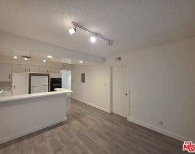 1711 Malcolm Avenue - Photo Thumbnail 2