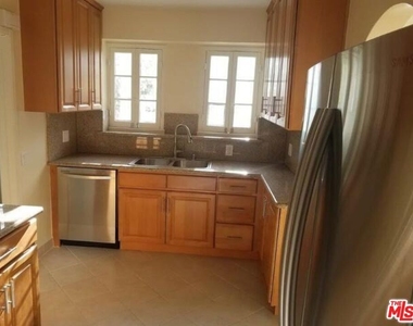 8737 Clifton Way - Photo Thumbnail 2