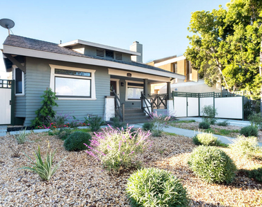 2180 W 31st Street - Photo Thumbnail 3