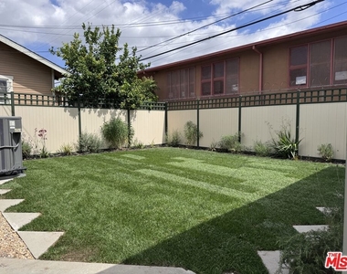 2180 W 31st Street - Photo Thumbnail 25