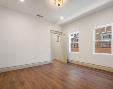 2180 W 31st Street - Photo Thumbnail 23
