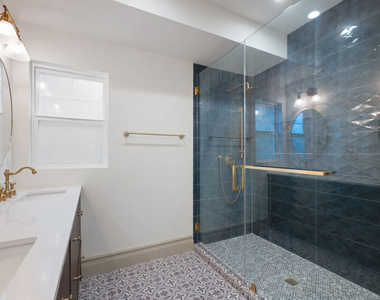 2180 W 31st Street - Photo Thumbnail 17