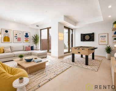 960 Franklin Avenue - Photo Thumbnail 7