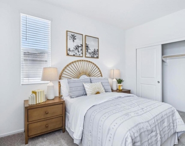 1907 Capella St - Photo Thumbnail 15