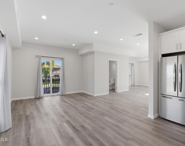 1740 Patricia Avenue - Photo Thumbnail 26
