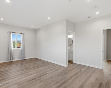 1740 Patricia Avenue - Photo Thumbnail 21
