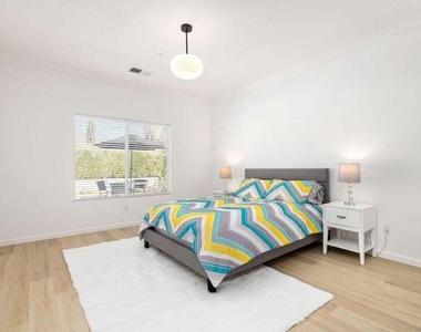 836 Mira Grande - Photo Thumbnail 17