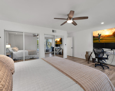 47760 Eisenhower Drive - Photo Thumbnail 18
