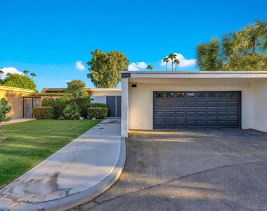 47760 Eisenhower Drive - Photo Thumbnail 2